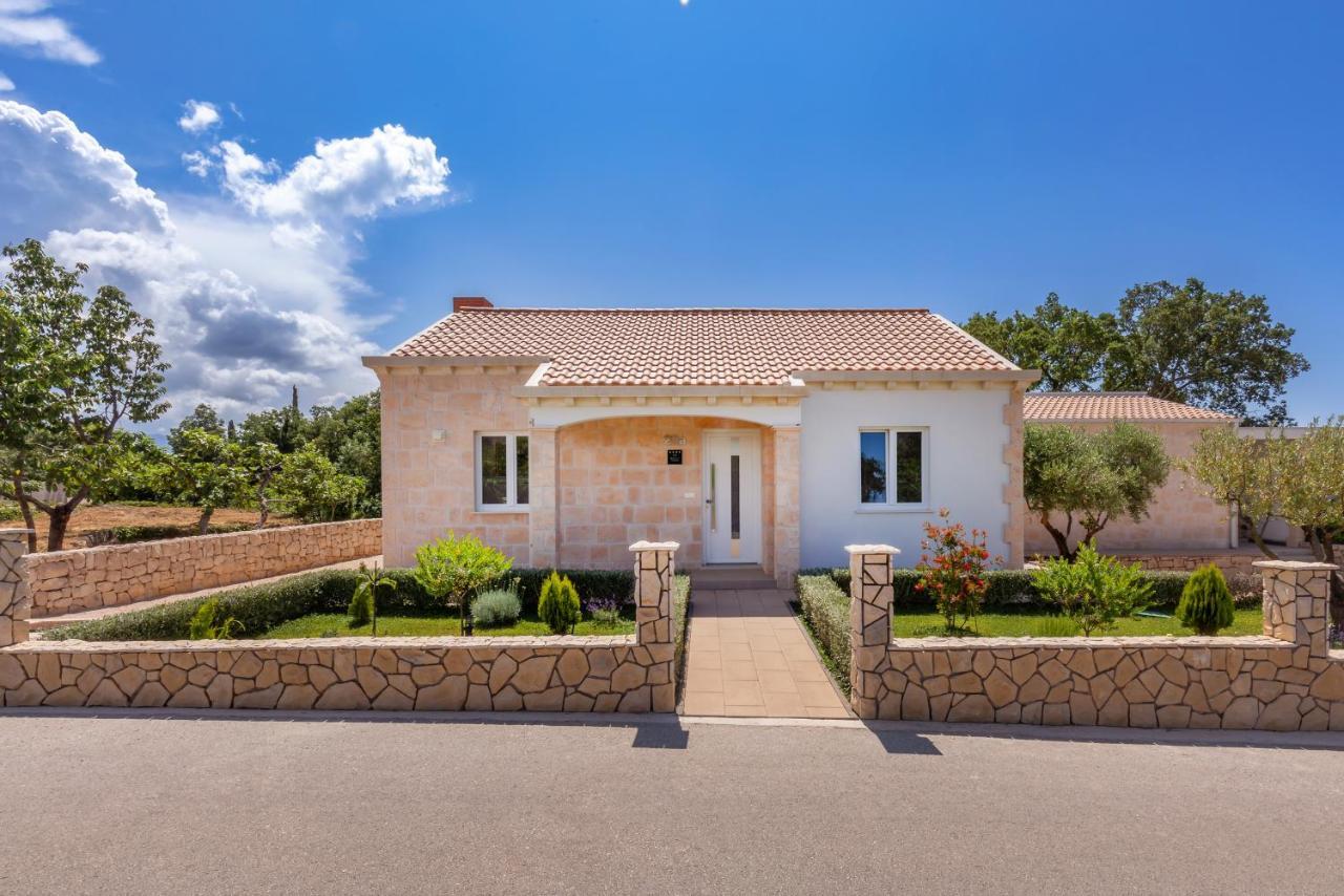 Apartment Holiday Home Doma, Cilipi Near Dubrovnik Luaran gambar
