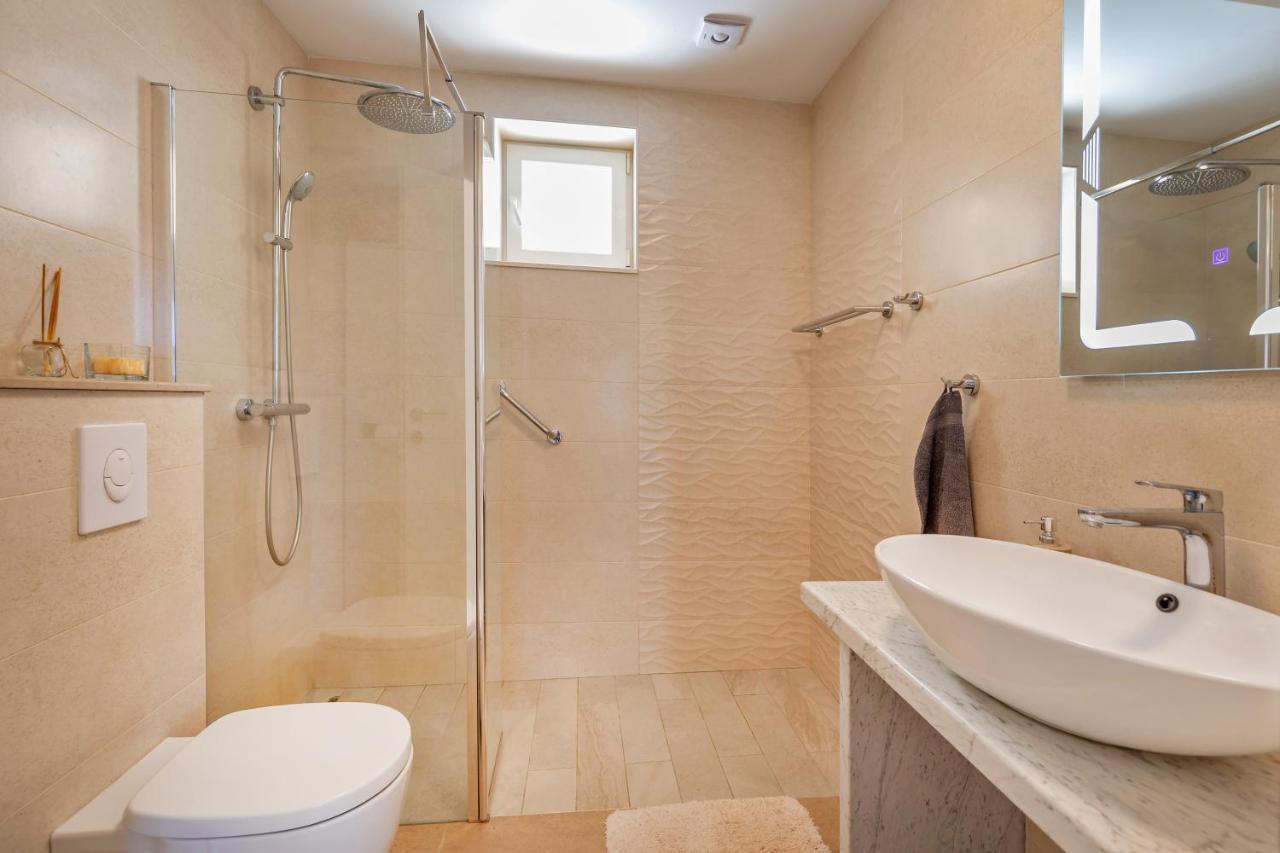 Apartment Holiday Home Doma, Cilipi Near Dubrovnik Luaran gambar