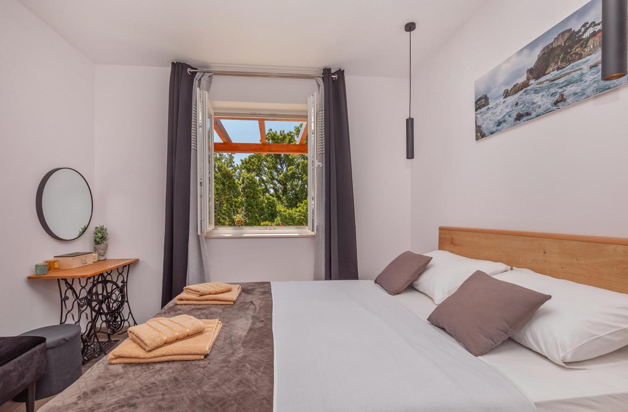 Apartment Holiday Home Doma, Cilipi Near Dubrovnik Bilik gambar
