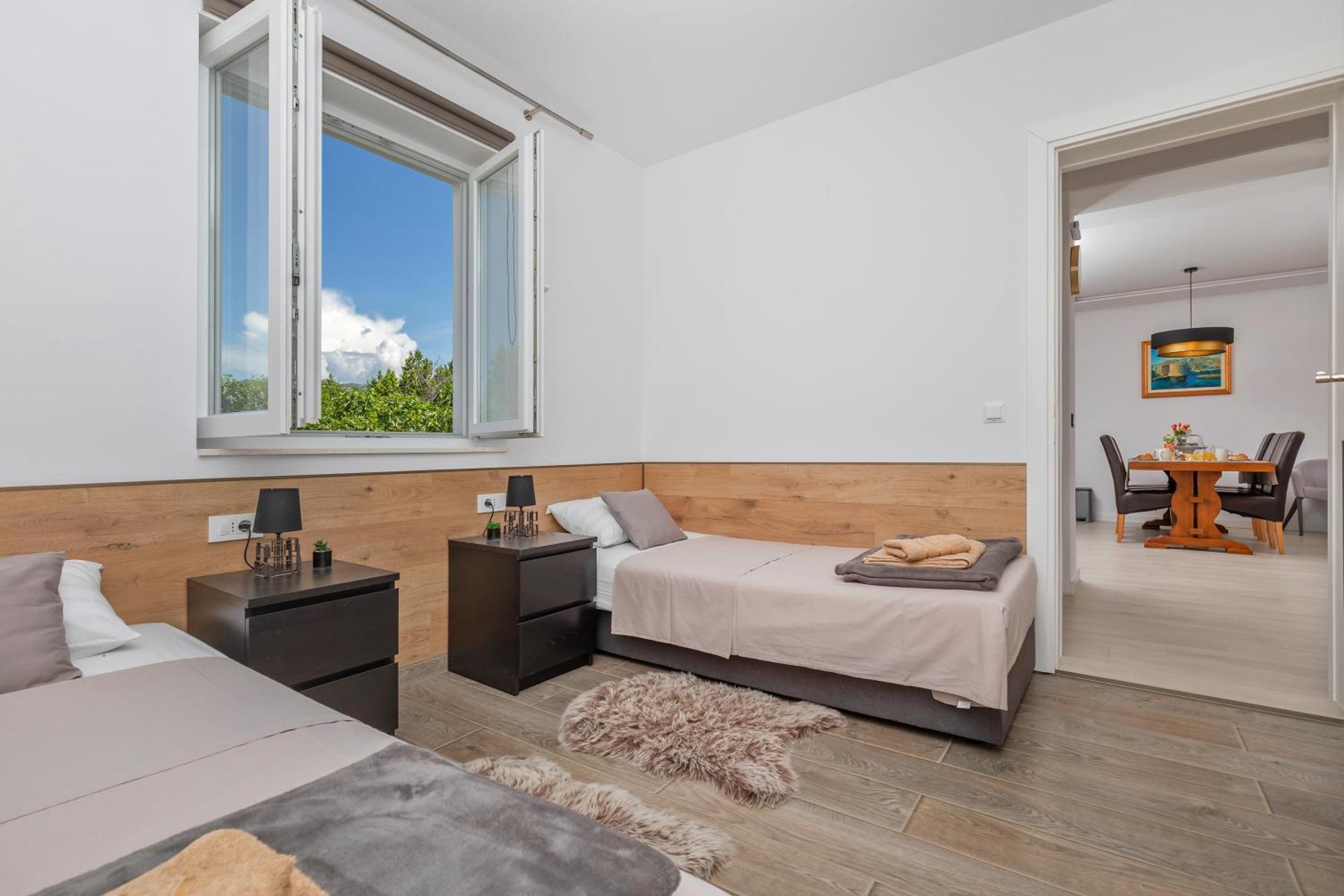 Apartment Holiday Home Doma, Cilipi Near Dubrovnik Bilik gambar